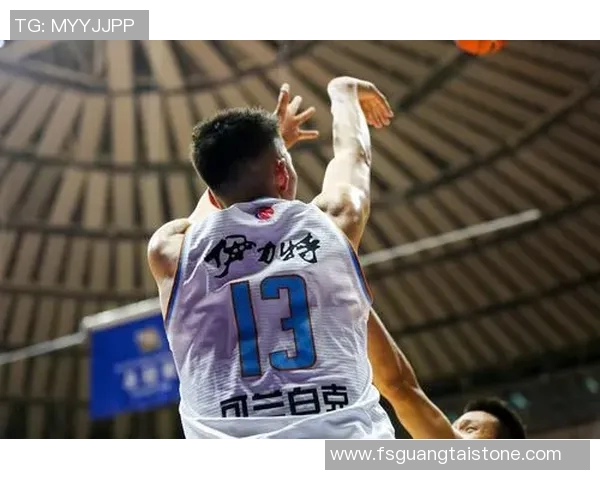 可兰白克的传奇人生与对现代文化的深远影响探讨 可兰白克的传奇人生与对现代文化的深远影响探讨