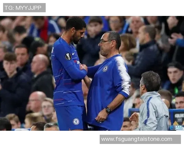 巴格达空军与扎乌拉的激烈对决揭示足球战术与团队协作的魅力